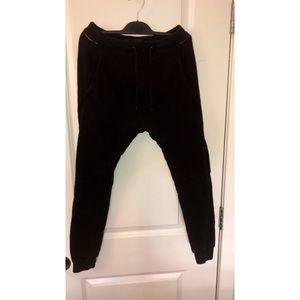 Zara Skinny Fit Black Sweats XS-S
